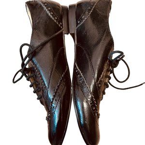 Steve Madden Tuxedo Lace up Flats Sz 5.5